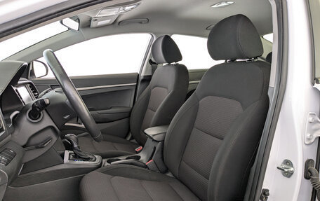Hyundai Elantra VI рестайлинг, 2019 год, 1 700 000 рублей, 20 фотография