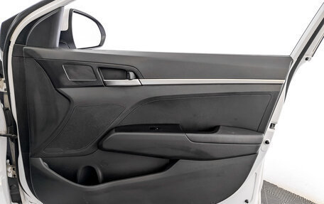Hyundai Elantra VI рестайлинг, 2019 год, 1 700 000 рублей, 24 фотография