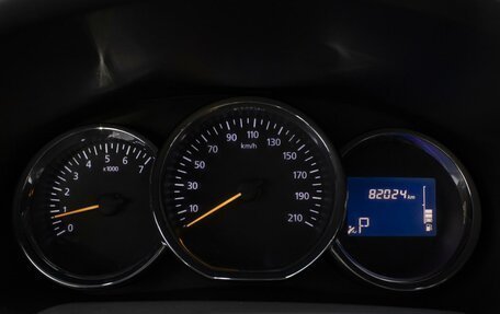 Renault Sandero II рестайлинг, 2018 год, 995 000 рублей, 12 фотография
