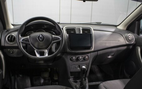Renault Sandero II рестайлинг, 2018 год, 995 000 рублей, 6 фотография