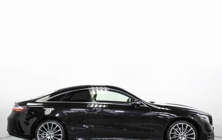 Mercedes-Benz E-Класс, 2018 год, 4 500 000 рублей, 11 фотография