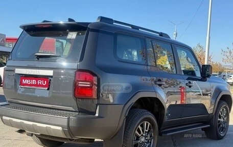 Toyota Land Cruiser Prado, 2024 год, 7 390 000 рублей, 6 фотография