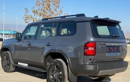 Toyota Land Cruiser Prado, 2024 год, 7 390 000 рублей, 5 фотография