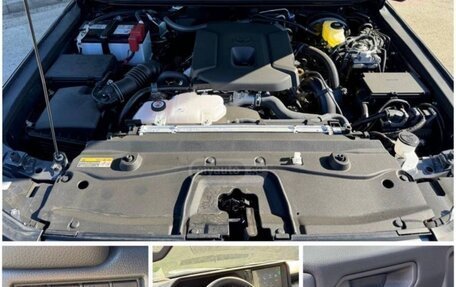 Toyota Land Cruiser Prado, 2024 год, 7 390 000 рублей, 9 фотография