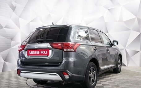 Mitsubishi Outlander III рестайлинг 3, 2020 год, 2 350 000 рублей, 5 фотография