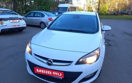 Opel Astra J, 2014 год, 920 000 рублей, 2 фотография