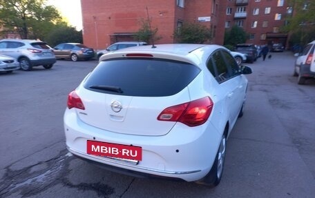 Opel Astra J, 2014 год, 920 000 рублей, 4 фотография