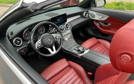 Mercedes-Benz C-Класс, 2018 год, 4 100 000 рублей, 22 фотография