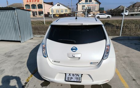 Nissan Leaf I, 2013 год, 1 200 000 рублей, 2 фотография