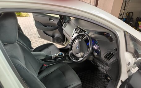 Nissan Leaf I, 2013 год, 1 200 000 рублей, 8 фотография