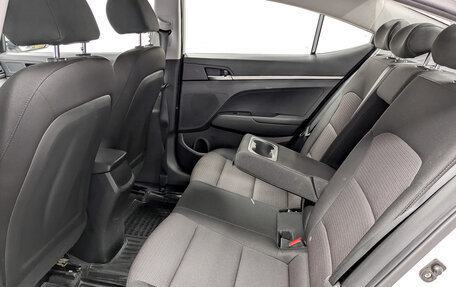 Hyundai Elantra VI рестайлинг, 2020 год, 1 870 000 рублей, 12 фотография
