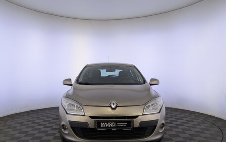 Renault Logan II, 2021 год, 1 150 000 рублей, 2 фотография