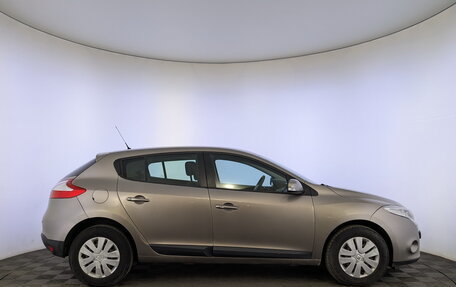 Renault Logan II, 2021 год, 1 150 000 рублей, 4 фотография