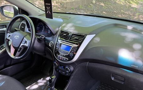 Hyundai Solaris II рестайлинг, 2016 год, 1 280 000 рублей, 14 фотография