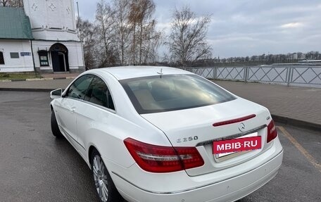 Mercedes-Benz E-Класс, 2011 год, 1 480 000 рублей, 4 фотография