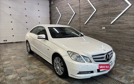 Mercedes-Benz E-Класс, 2011 год, 1 480 000 рублей, 10 фотография