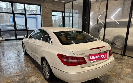 Mercedes-Benz E-Класс, 2011 год, 1 480 000 рублей, 11 фотография