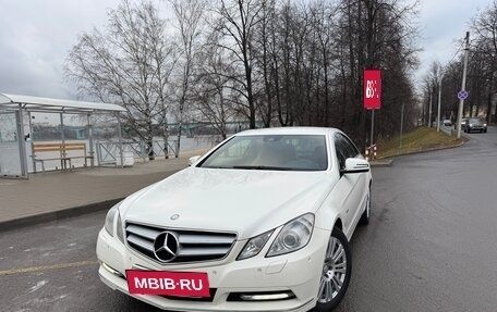 Mercedes-Benz E-Класс, 2011 год, 1 480 000 рублей, 9 фотография