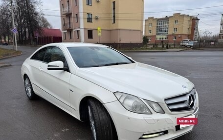 Mercedes-Benz E-Класс, 2011 год, 1 480 000 рублей, 8 фотография
