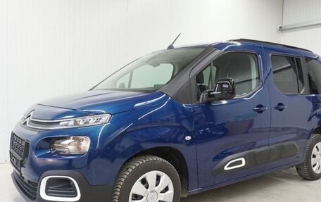 Citroen Berlingo III, 2022 год, 2 600 000 рублей, 2 фотография