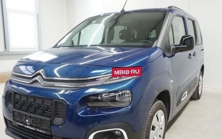 Citroen Berlingo III, 2022 год, 2 600 000 рублей, 5 фотография