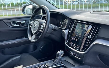 Volvo V60 Cross Country II, 2019 год, 3 600 000 рублей, 17 фотография