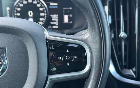 Volvo V60 Cross Country II, 2019 год, 3 600 000 рублей, 11 фотография