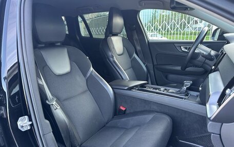 Volvo V60 Cross Country II, 2019 год, 3 600 000 рублей, 18 фотография