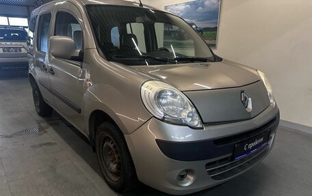 Renault Kangoo II рестайлинг, 2011 год, 599 000 рублей, 3 фотография