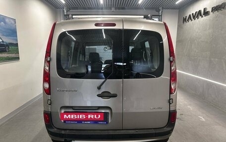 Renault Kangoo II рестайлинг, 2011 год, 599 000 рублей, 5 фотография