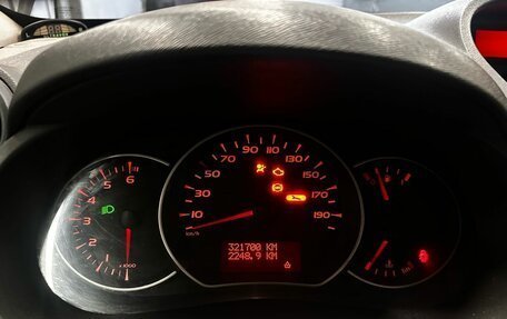 Renault Kangoo II рестайлинг, 2011 год, 599 000 рублей, 15 фотография