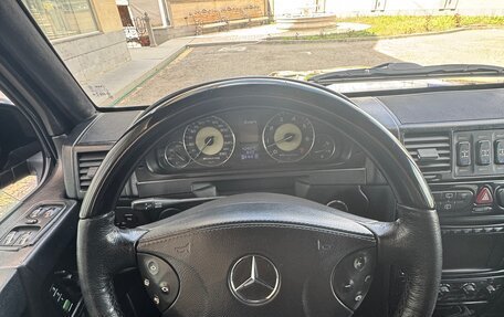 Mercedes-Benz G-Класс W463 рестайлинг _ii, 2004 год, 2 900 000 рублей, 13 фотография