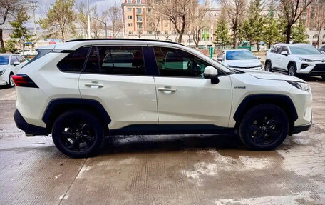 Toyota RAV4, 2022 год, 2 750 090 рублей, 6 фотография