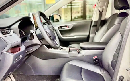 Toyota RAV4, 2022 год, 2 750 090 рублей, 7 фотография