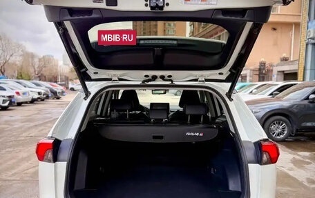Toyota RAV4, 2022 год, 2 750 090 рублей, 16 фотография