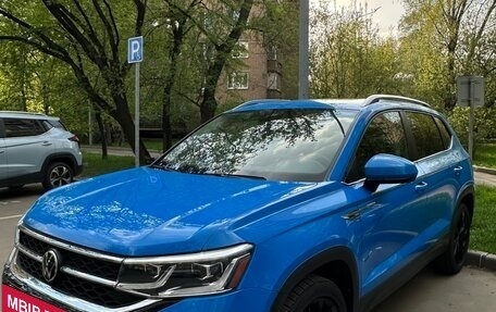 Volkswagen Taos, 2021 год, 2 600 000 рублей, 2 фотография