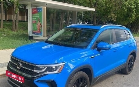 Volkswagen Taos, 2021 год, 2 600 000 рублей, 10 фотография