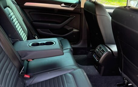 Volkswagen Passat B8 рестайлинг, 2018 год, 2 300 000 рублей, 18 фотография