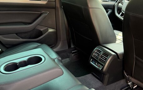 Volkswagen Passat B8 рестайлинг, 2018 год, 2 300 000 рублей, 19 фотография