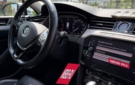 Volkswagen Passat B8 рестайлинг, 2018 год, 2 300 000 рублей, 23 фотография