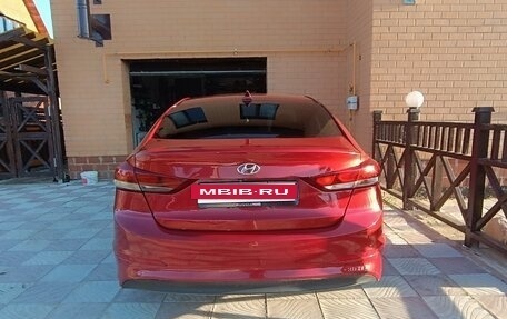 Hyundai Elantra VI рестайлинг, 2017 год, 1 200 000 рублей, 9 фотография