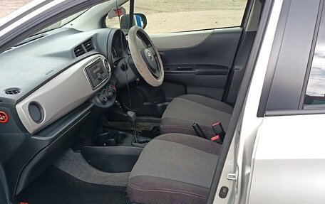 Toyota Vitz, 2012 год, 880 000 рублей, 13 фотография