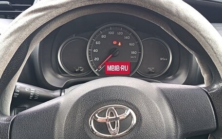 Toyota Vitz, 2012 год, 880 000 рублей, 15 фотография