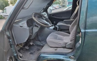 SsangYong Istana, 1998 год, 550 000 рублей, 1 фотография