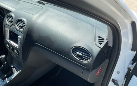 Ford Focus II рестайлинг, 2010 год, 450 000 рублей, 18 фотография