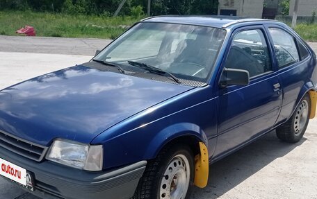 Opel Kadett E рестайлинг, 1985 год, 175 000 рублей, 2 фотография