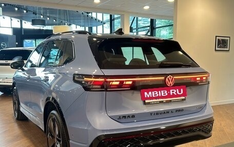 Volkswagen Tiguan, 2024 год, 5 600 000 рублей, 3 фотография