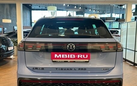 Volkswagen Tiguan, 2024 год, 5 600 000 рублей, 4 фотография