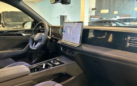 Volkswagen Tiguan, 2024 год, 5 600 000 рублей, 23 фотография