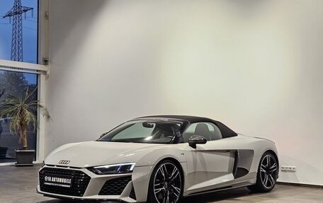 Audi R8, 2022 год, 16 000 000 рублей, 7 фотография